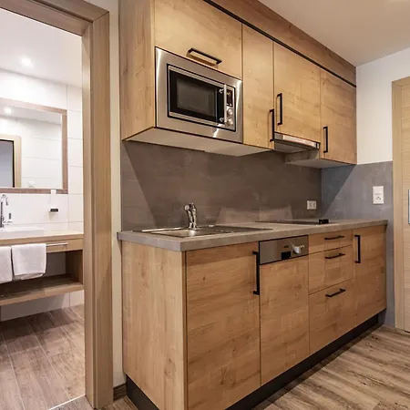Das Aparthotel Olympia Tirol 3* Mösern